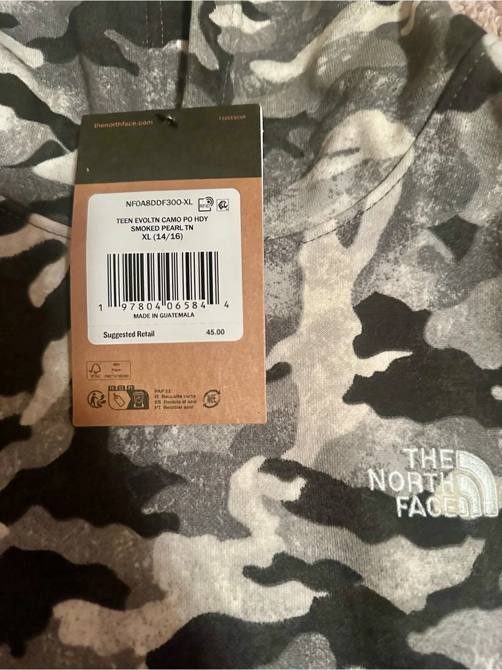 NWT The North Face Smoked Pearl Camo Hoodie in Gray and Black (Youth XL 14/16)